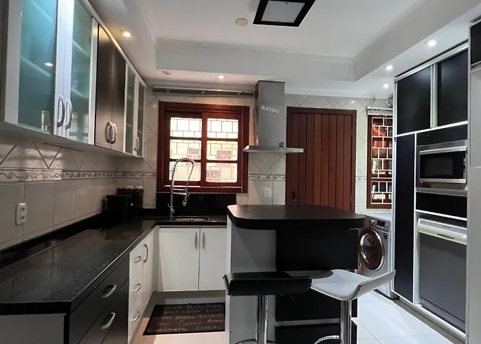 Triplex com hidro 15 min do Barra